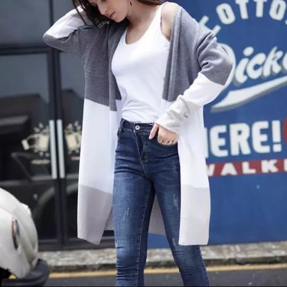 GRACEY’S / Color Block Oversized Pullover Cardigan - Picture 2 of 5